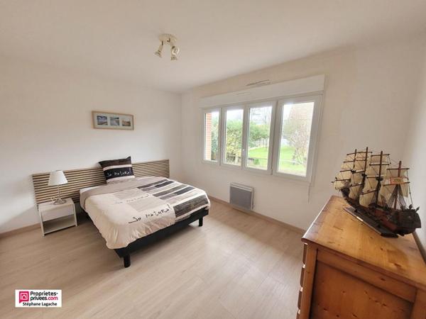 Plain-pied Sainte Cécile 4 pièce(s) 86 m2 avec jardin et garage à 700m de la plage