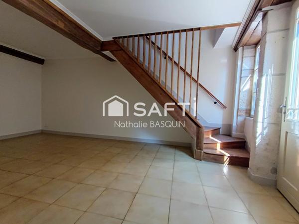 Buxy centre, maison de village refaite à neuf 176 m2 avec garage