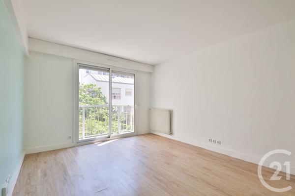 Appartement F3 à vendre  3 pièces - 66,74 m2 PARIS - 75015