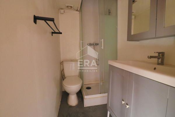 Maison individuelle 146 m² - Terrain 390 m² piscinable - 4 chambres - Jardin - Marseille 10ème