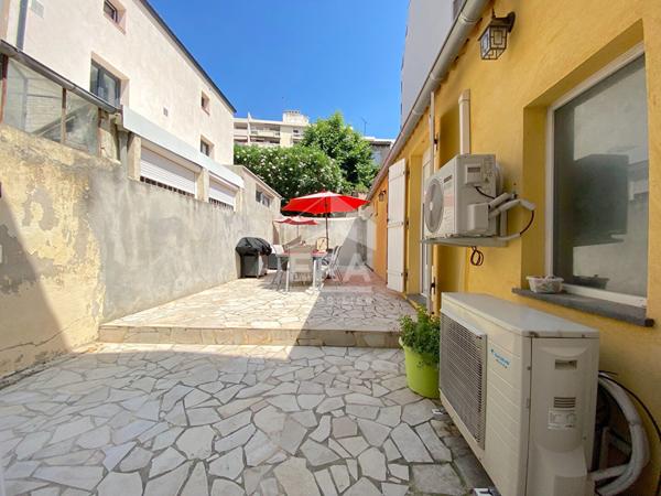 Maison individuelle 146 m² - Terrain 390 m² piscinable - 4 chambres - Jardin - Marseille 10ème