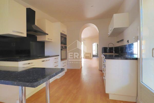 Maison individuelle 146 m² - Terrain 390 m² piscinable - 4 chambres - Jardin - Marseille 10ème