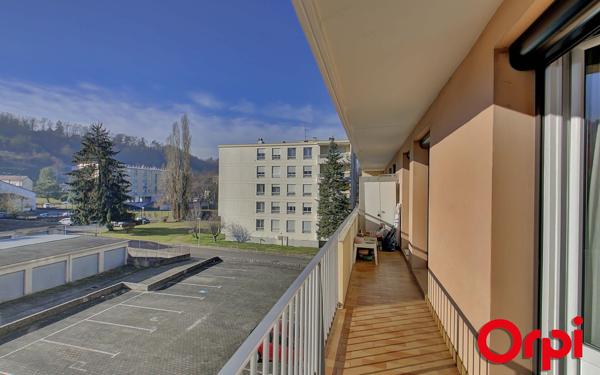 Appartement à vendre    2 pièces • 49 m2 Bourgoin-Jallieu