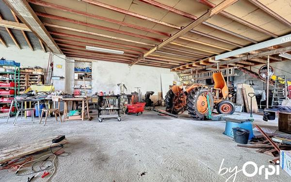 Maison à vendre    8 pièces •  Menat