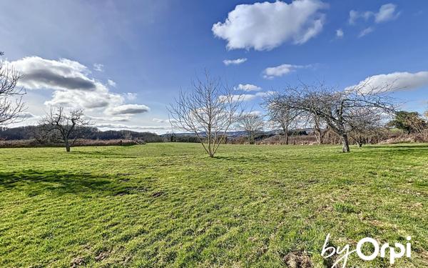 Maison à vendre    8 pièces •  Menat