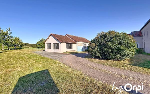 Maison à vendre    8 pièces •  Menat