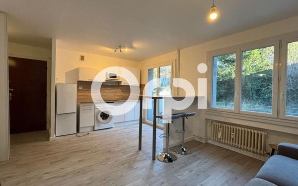 Appartement à louer    2 pièces •  Saint-Étienne