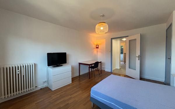 Appartement à louer    2 pièces •  Saint-Étienne