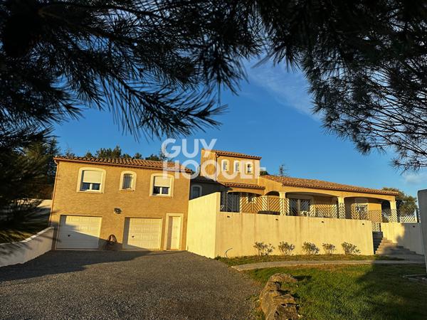 Villa de standing 170m², 4 chambres, terrain, piscine, sous sol.
