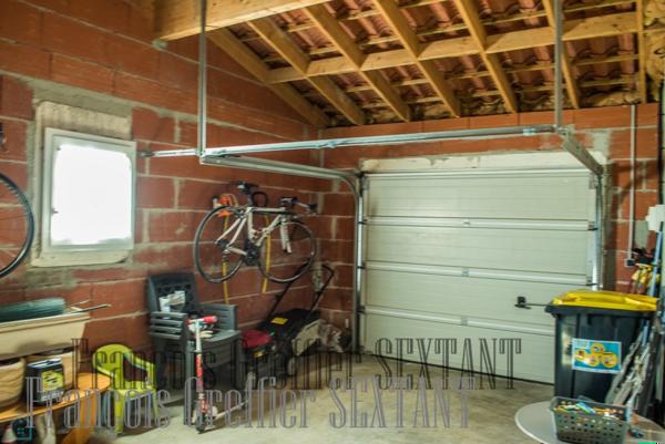 Maison individuelle de chambres