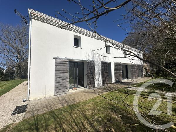 Maison à vendre  6 pièces - 210 m2 SAUJON - 17