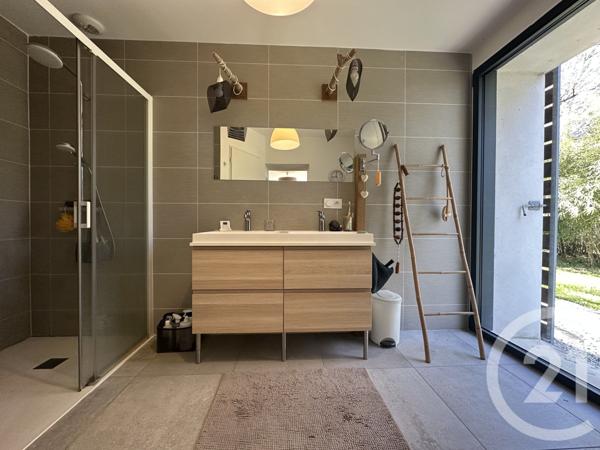 Maison à vendre  6 pièces - 210 m2 SAUJON - 17