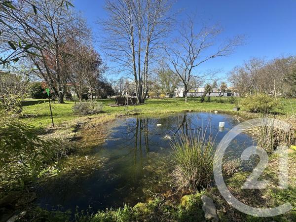 Maison à vendre  6 pièces - 210 m2 SAUJON - 17