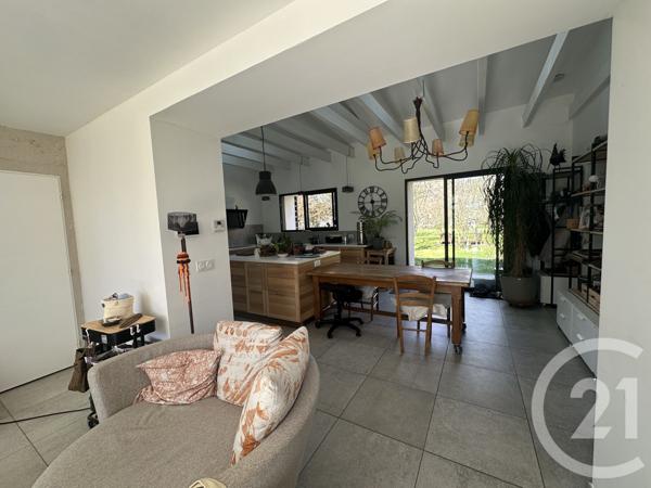Maison à vendre  6 pièces - 210 m2 SAUJON - 17