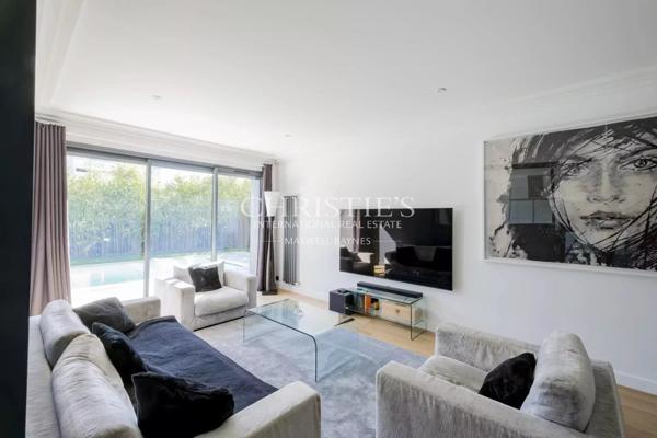 PESSAC – VILLA D’EXCEPTION AU COEUR DU QUARTIER DU CASINO