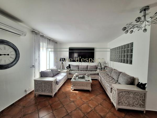 Maison familiale avec T3 indépendant et piscine à Toulon