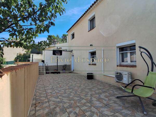 Maison familiale avec T3 indépendant et piscine à Toulon