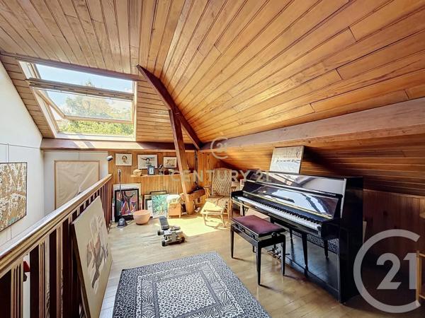 Maison à vendre  8 pièces - 241,42 m 2   NOISY LE GRAND  - 93