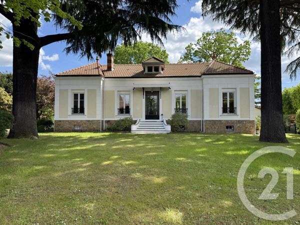 Maison à vendre  8 pièces - 241,42 m 2   NOISY LE GRAND  - 93