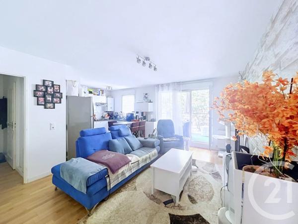 Appartement F3 à vendre  3 pièces - 65,62 m 2   CHOISY LE ROI  - 94