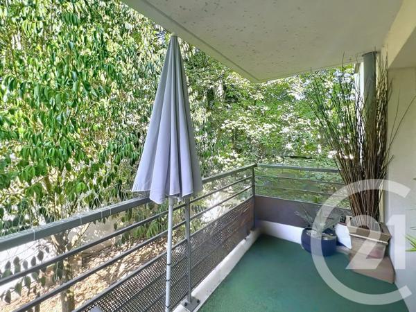 Appartement F3 à vendre  3 pièces - 65,62 m 2   CHOISY LE ROI  - 94