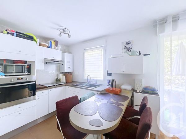 Appartement F3 à vendre  3 pièces - 65,62 m 2   CHOISY LE ROI  - 94