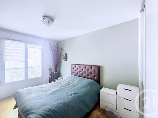 Appartement F3 à vendre  3 pièces - 65,62 m 2   CHOISY LE ROI  - 94