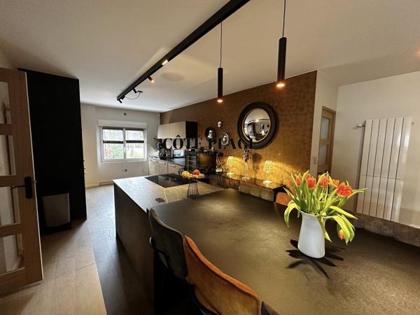 Royan (17200) ROYAN Élégante Maison Charentaise rénovée avec piscine dépendances proche centre-ville au prix de 699.500€ HAI