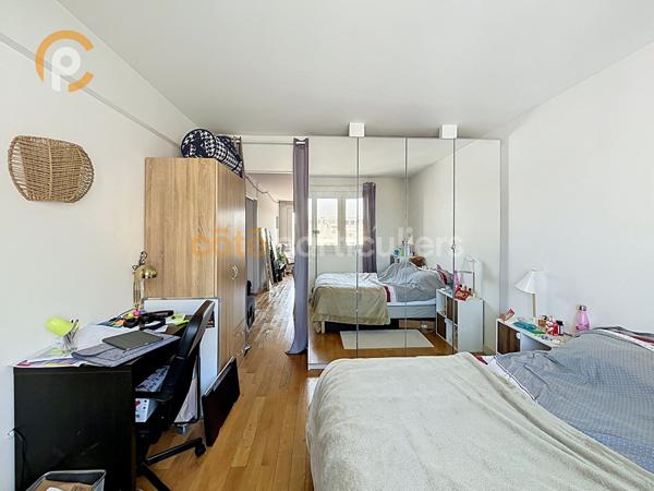 Vente
                Appartement63 m² - 3 Pièces -
                    PARIS (75013)