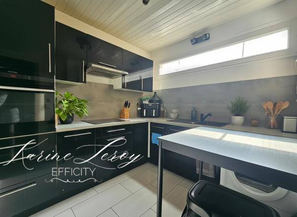 Maison
         5 pièces
        - 99 m² 265 000 € *