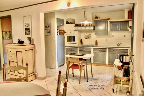 À VENDRE - Maison de ville T4 avec cour intérieure et dépendances – Bourg-Saint-Andéol (07700)