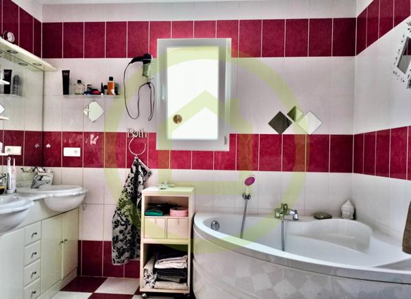 Maison à MATHA (17160)