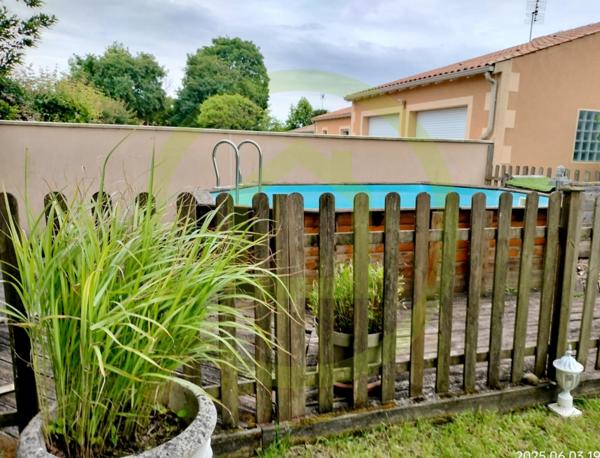 Maison à MATHA (17160)