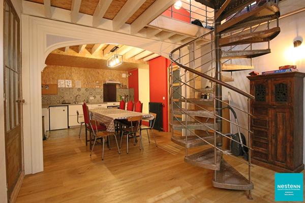 Maison 10 Chambres avec Garage a Cenon