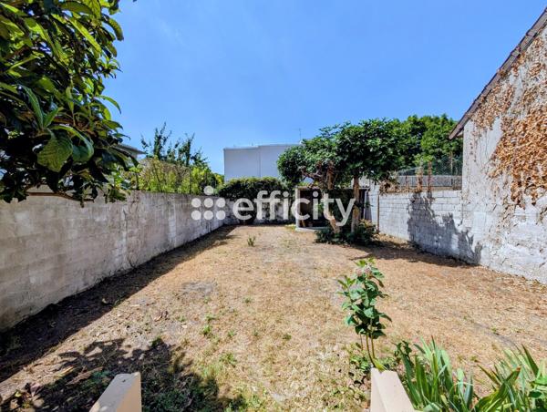 Maison
         5 pièces
        - 135 m² 449 500 € *