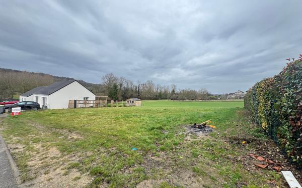 Terrain à vendre    Saint-Erme-Outre-et-Ramecourt