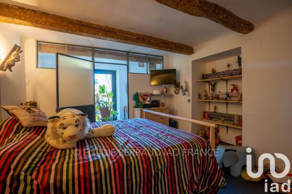 Maison traditionnelle 5 pièces de 180 m² à Le Castellet (83330)