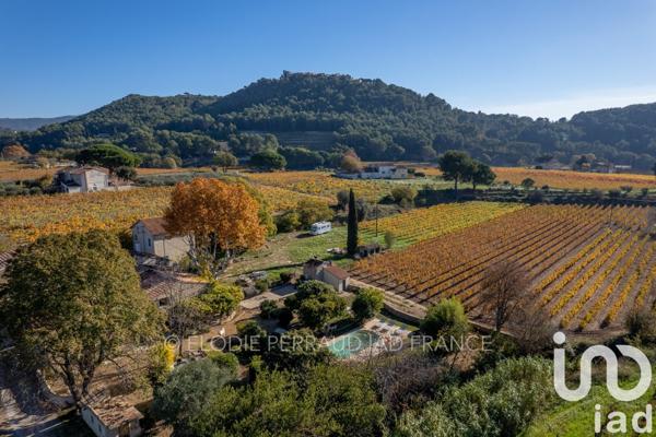 Maison traditionnelle 5 pièces de 180 m² à Le Castellet (83330)