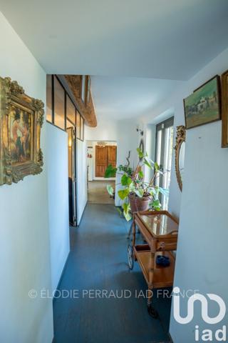 Maison traditionnelle 5 pièces de 180 m² à Le Castellet (83330)