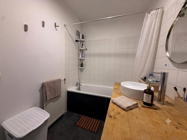Appartement
         3 pièces
        - 89 m² Exclusivité 289 000 € *