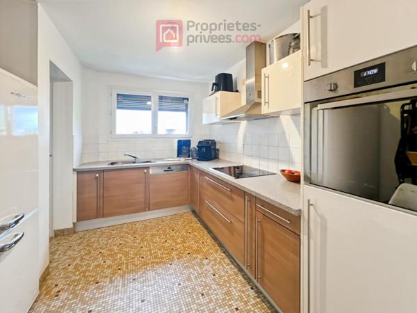 Appartement Chateaubriant T4 pièce(s) 76 m2, 3 chambres, cave et parking