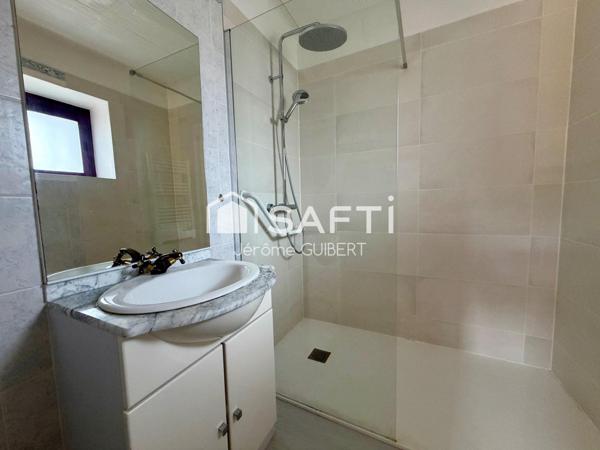 Maison de ville de 96 m² avec dépendance