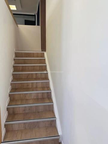 Location Bureau 10 pièces 219 m2 à Lyon 3