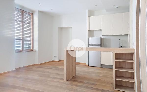 Appartement à vendre    2 pièces • 44,98 m2 Lyon 3