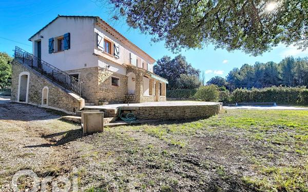 Maison à vendre    4 pièces •  Le Beausset