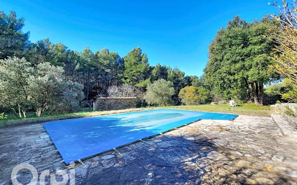 Maison à vendre    4 pièces •  Le Beausset