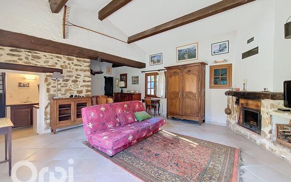 Maison à vendre    4 pièces •  Le Beausset