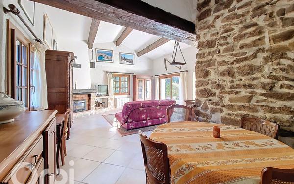 Maison à vendre    4 pièces •  Le Beausset