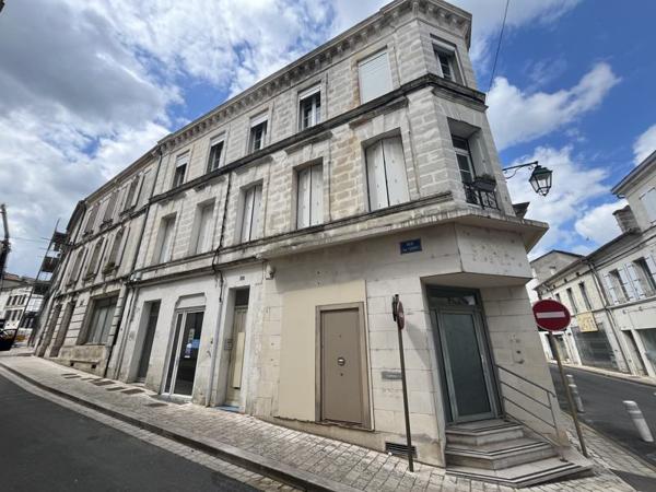 Immeuble à vendre 202 920 € Barbezieux-Saint-Hilaire 266 m² DPE D