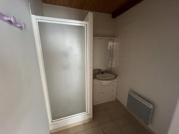 Immeuble à vendre 202 920 € Barbezieux-Saint-Hilaire 266 m² DPE D